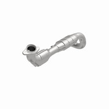 Load image into Gallery viewer, MagnaFlow Direct Fit Catalytic Converter 03-04 Ford Expedition 5.4L V8 Driver Side