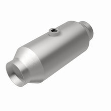 Load image into Gallery viewer, MagnaFlow California Grade Universal Converter 11-15 Mercedes-Benz G550 V8 5.5L