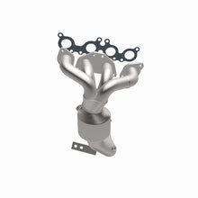 Load image into Gallery viewer, MagnaFlow Direct Fit Catalytic Converter 05-11 Volvo XC90 4.4L Front