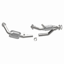 Load image into Gallery viewer, MagnaFlow Direct Fit Catalytic Converter 96-99 Taurus 3.0L