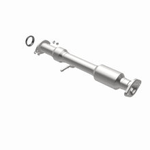 Load image into Gallery viewer, MagnaFlow Direct Fit Catalytic Converter 14-15 Toyota Highlander 3.5L