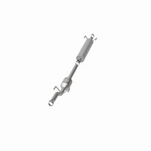 Load image into Gallery viewer, MagnaFlow Direct Fit Catalytic Converter 2002-2006 Sprinter 2500 2.7 L Underbody