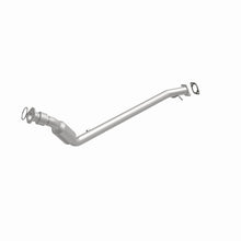 Load image into Gallery viewer, MagnaFlow Direct Fit Catalytic Converter California Grade 07-08 Chevrolet Uplander 3.9L