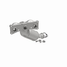 Load image into Gallery viewer, MagnaFlow California DF Catalytic Conv 07-13 BMW 328i L6 3.0LGAS 3.75in Inlet 4in Outlet 2in Dia