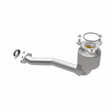 Load image into Gallery viewer, MagnaFlow Direct Fit Catalytic Converter 04-06 Suzuki Aerio 2.3L (CA Emissions)