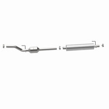 Load image into Gallery viewer, MagnaFlow Direct Fit Catalytic Converter 2002-2006 Sprinter 2500 2.7 L Underbody