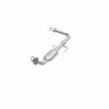 Load image into Gallery viewer, MagnaFlow Direct Fit Catalytic Converter 00-02 Tundra 4.7L 4WD FL