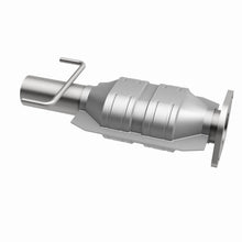 Load image into Gallery viewer, MagnaFlow Direct Fit Catalytic Converter 95-02 Lincoln Continental