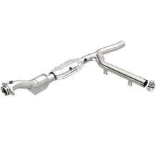 Load image into Gallery viewer, MagnaFlow Direct Fit Catalytic Converter 97-98 Ford Trucks 4.6L