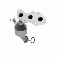 Load image into Gallery viewer, MagnaFlow Direct Fit Catalytic Converter 08-09 Toyota Highlander 3.5L