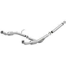 Load image into Gallery viewer, MagnaFlow Direct Fit Catalytic Converter OEM 2004-2005 Ford Explorer/Mercury Mountaineer Underbody