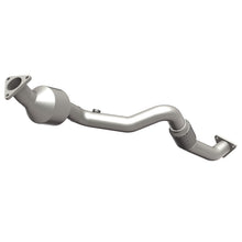 Load image into Gallery viewer, MagnaFlow Direct Fit Catalytic Converter 07 VW Touareg 3.6L Front close