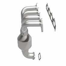 Load image into Gallery viewer, MagnaFlow Direct Fit Catalytic Converter 98-01 Hyundai Elantra 1.8L