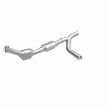 Load image into Gallery viewer, MagnaFlow Direct Fit Catalytic Converter 97-98 E150/E250 4.2L PS