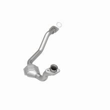 Load image into Gallery viewer, MagnaFlow Direct Fit Catalytic Converter 96-97 Ford Explorer 5.0L