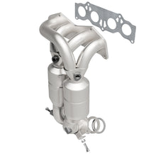 Load image into Gallery viewer, MagnaFlow Direct Fit Catalytic Converter 01-03 Toyota RAV4 2.0L