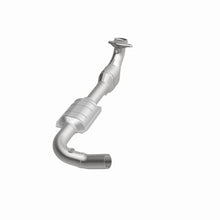 Load image into Gallery viewer, MagnaFlow Direct Fit Catalytic Converter 00-04 Ford E150 4.6L Driver Side