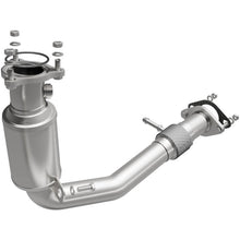 Load image into Gallery viewer, MagnaFlow Direct Fit Catalytic Converter 14-16 GMC Terrain / 15-16 Chevrolet Equinox 2.4L