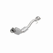 Load image into Gallery viewer, MagnaFlow Direct Fit Catalytic Converter 08 Trailb/Envoy 4.2L