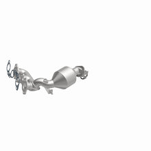 Load image into Gallery viewer, MagnaFlow Direct Fit Catalytic Converter 04-06 Toyota Sienna 3.3L