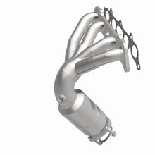 Load image into Gallery viewer, MagnaFlow Direct Fit Catalytic Converter 97-01 Camry 2.2 manif OEM
