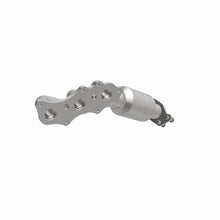 Load image into Gallery viewer, MagnaFlow Direct Fit Catalytic Converter 10-12 Toyota FJ/4Runner 4.0L