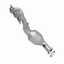 Load image into Gallery viewer, MagnaFlow Direct Fit Catalytic Converter BMW 5 06-07 Rear OEM