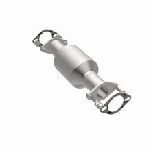 Load image into Gallery viewer, MagnaFlow Direct Fit Catalytic Converter 03-06 Kia Sorento 3.5L Rear (49 State)