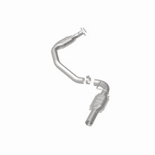Load image into Gallery viewer, MagnaFlow Direct Fit Catalytic Converter 03-05 Express 2500 4.8L Driver Side