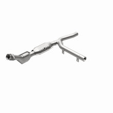 Load image into Gallery viewer, MagnaFlow Direct Fit Catalytic Converter Ford 02-04 F-150 4.2L