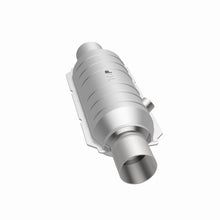 Load image into Gallery viewer, MagnaFlow Universal Catalytic Converter 2.50 OEM Angled O2