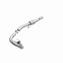 Load image into Gallery viewer, MagnaFlow Direct Fit Catalytic Converter 00-06 Chevy/GMC Driver Side 6.0L