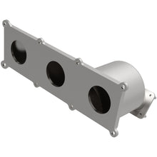 Load image into Gallery viewer, MagnaFlow Direct Fit Catalytic Converter 08-12 Land Rover LR2 3.2L