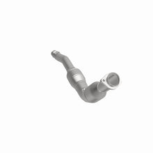 Load image into Gallery viewer, MagnaFlow Direct Fit Catalytic Converter 2014-2016 Land Rover LR4 V6 3 OEM Underbody
