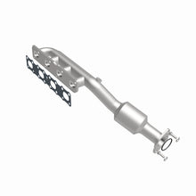 Load image into Gallery viewer, MagnaFlow Direct Fit Catalytic Converter 07 Titan 5.6L P/S manif OEM