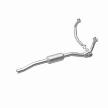 Load image into Gallery viewer, MagnaFlow Direct Fit Catalytic Converter 00 Dodge Durango 5.2/5.9L