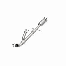 Load image into Gallery viewer, MagnaFlow Direct Fit Catalytic Converter 00-01 Hyundai Sonata 2.5L