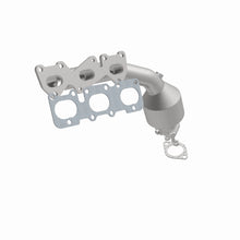 Load image into Gallery viewer, MagnaFlow Direct Fit Catalytic Converter 2007-2009 Sorento 3.3 3.8 L Manifold