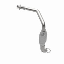 Load image into Gallery viewer, MagnaFlow Direct Fit Catalytic Converter 99 GM Express Van DS 5.7L