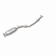 Load image into Gallery viewer, MagnaFlow Direct Fit Catalytic Converter 99-02 Lanos 1.6 rear OEM
