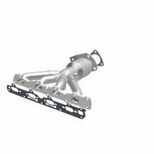 Load image into Gallery viewer, MagnaFlow Direct Fit Catalytic Converter 04-05 Chevrolet Malibu/Classic 2.2L (CA Emissions)