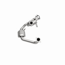 Load image into Gallery viewer, MagnaFlow Direct Fit Catalytic Converter Taurus 96-99 3.0L