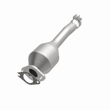Load image into Gallery viewer, MagnaFlow Direct Fit Catalytic Converter 2010-2013 TRANSIT CONNECT 2.0 L Underbody