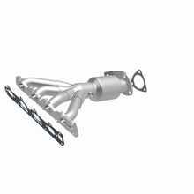 Load image into Gallery viewer, MagnaFlow Direct Fit Catalytic Converter 04-05 Chevrolet Malibu/Classic 2.2L (CA Emissions)