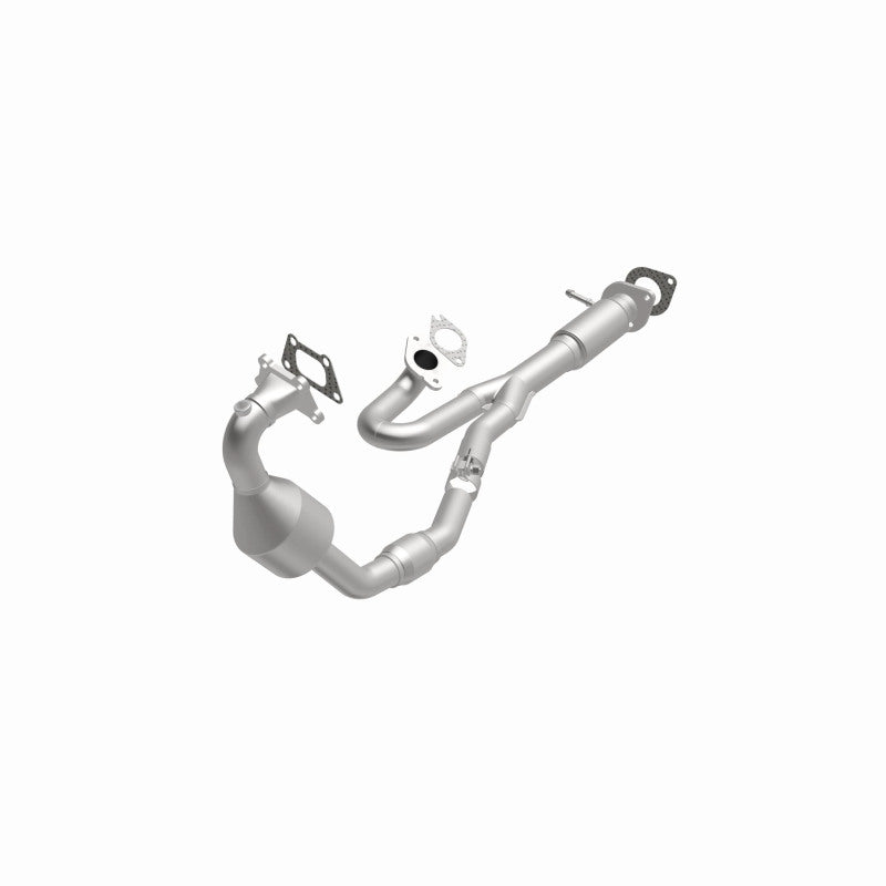 MagnaFlow Direct Fit Catalytic Converter 2010-2011 SRX 3 L Underbody