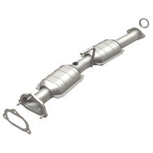 Load image into Gallery viewer, MagnaFlow Direct Fit Catalytic Converter 03 Ranger/B-Ser V6 rear 50S