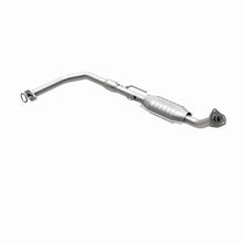 Load image into Gallery viewer, MagnaFlow Direct Fit Catalytic Converter 00-8/04 Toyota Tundra 4.7L D/S Front