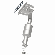 Load image into Gallery viewer, MagnaFlow Direct Fit Catalytic Converter BMW 5 04-05 Front OEM