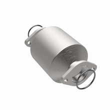 Load image into Gallery viewer, MagnaFlow Direct Fit Catalytic Converter 93-97 Geo Prizm-Toyota Celi