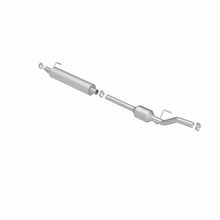 Load image into Gallery viewer, MagnaFlow Direct Fit Catalytic Converter 2002-2006 Sprinter 2500 2.7 L Underbody
